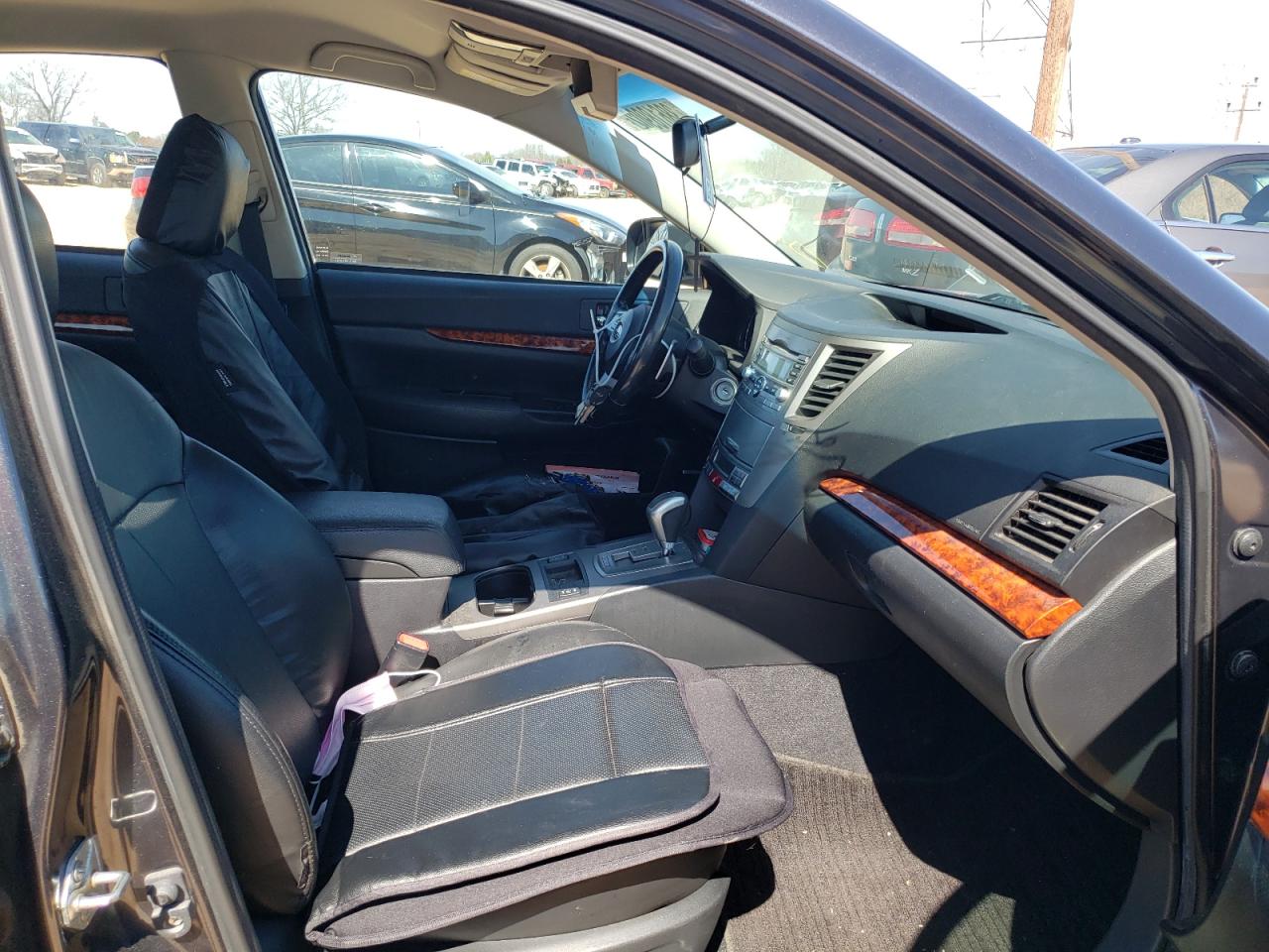 Photo 5 from auction – 2011 SUBARU LEGACY 2.5 with VIN 4S3BMBJ68B3235582