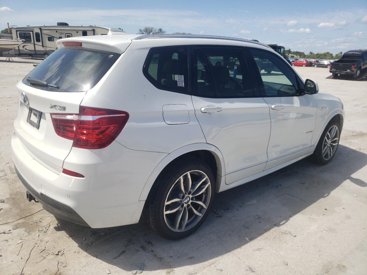 Photo 4 from auction – 2016 BMW X3 XDRIVE2 with VIN 5UXWX9C59G0D67959
