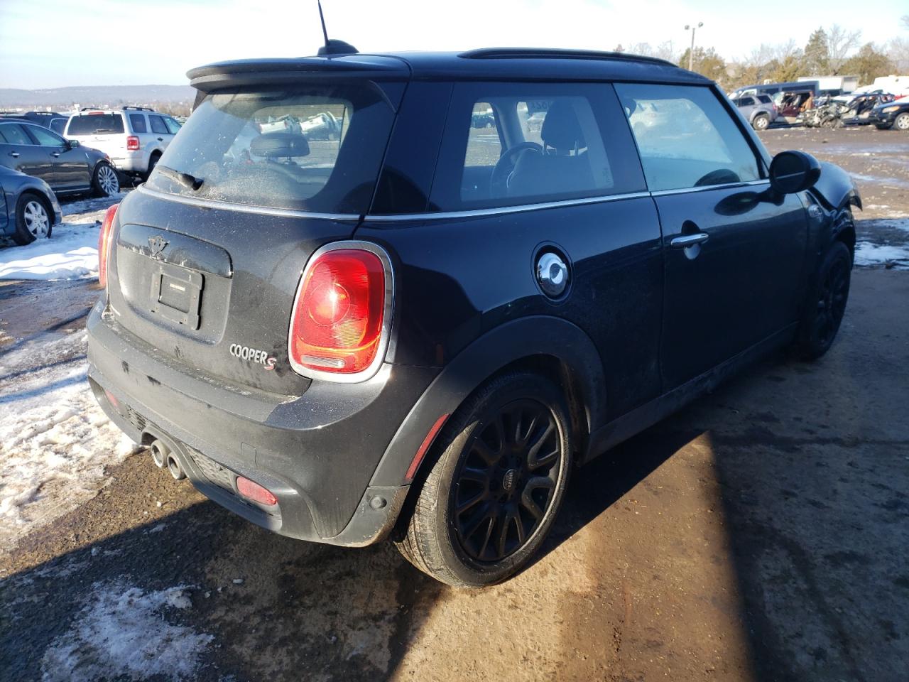 Photo 4 from auction – 2017 MINI COOPER S with VIN WMWXP7C34H2C61690