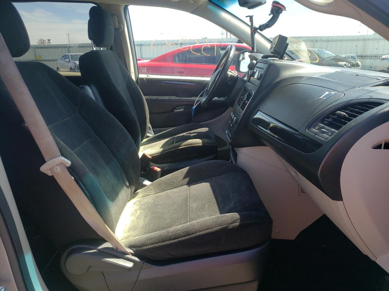 Photo 5 from auction – 2013 DODGE GRAND CARA with VIN 2C4RDGBG9DR810057