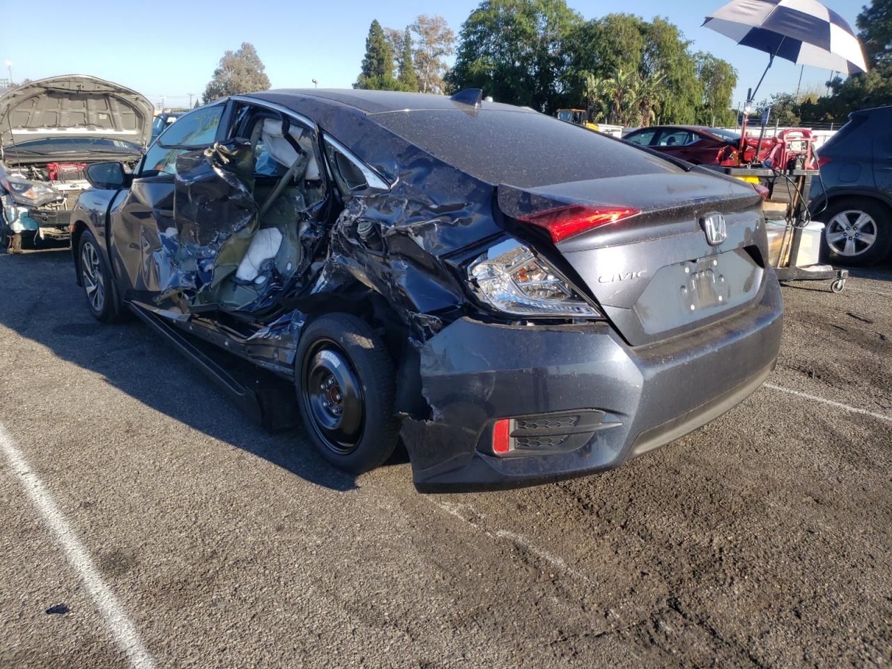 Photo 3 from auction – 2017 HONDA CIVIC EX with VIN 2HGFC2F73HH531834