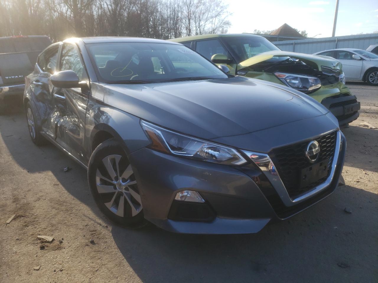 NISSAN ALTIMA S 2019 with VIN 1N4BL4BVXKC256007 - Photo from auction