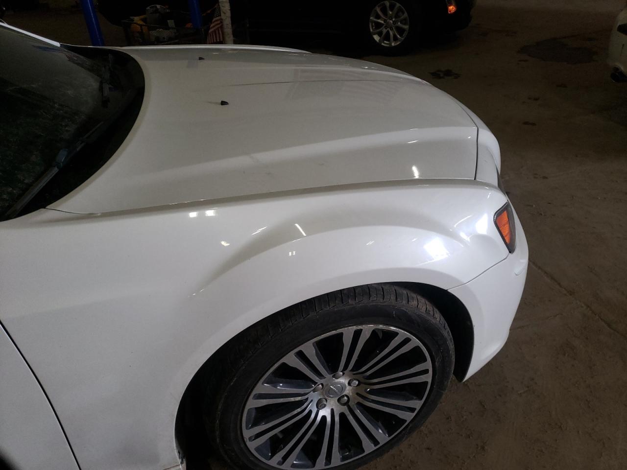Photo 10 from auction – 2012 CHRYSLER 300 with VIN 2C3CCAAG8CH108490
