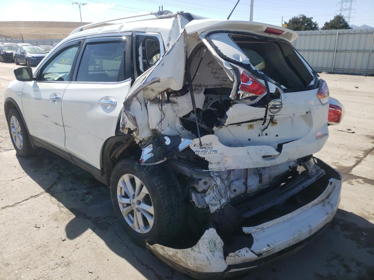 Photo 3 from auction – 2016 NISSAN ROGUE S with VIN KNMAT2MV3GP684024