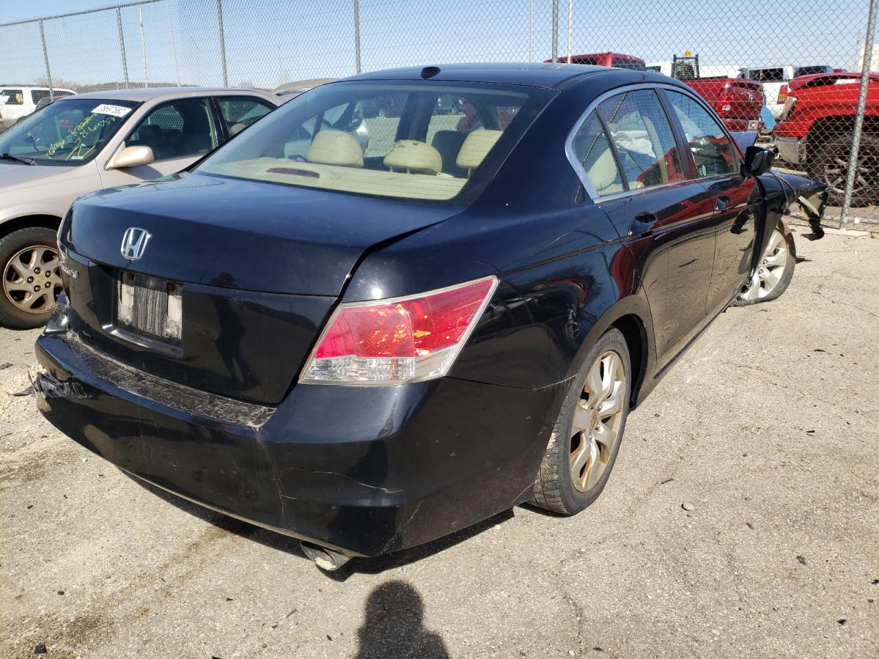 Photo 4 from auction – 2010 HONDA ACCORD EXL with VIN 1HGCP2F81AA063185