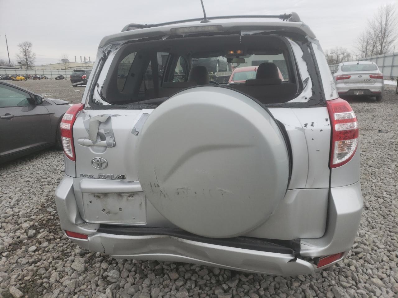 Photo 9 from auction – 2010 TOYOTA RAV4 with VIN JTMZF4DV7AD027483