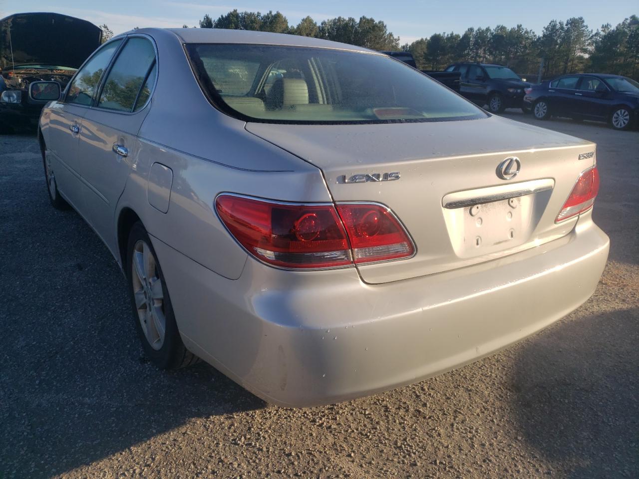 Photo 3 from auction – 2005 LEXUS ES 330 with VIN JTHBA30G255078292