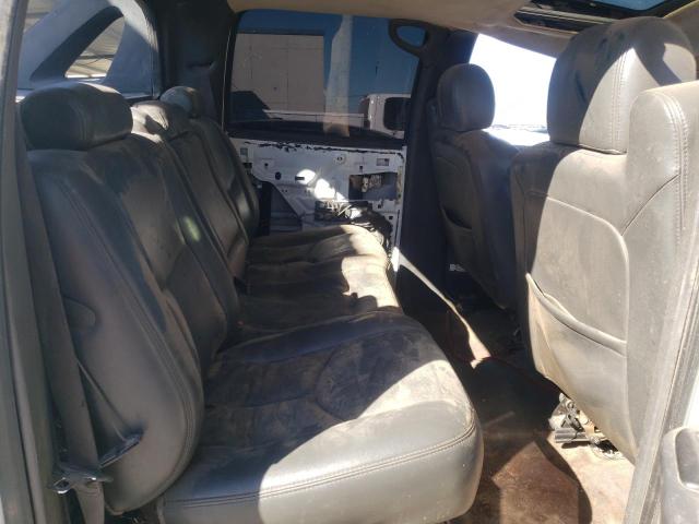 Photo 6 from auction – 2004 CHEVROLET AVALANCHE with VIN 3GNEC12T44G303561