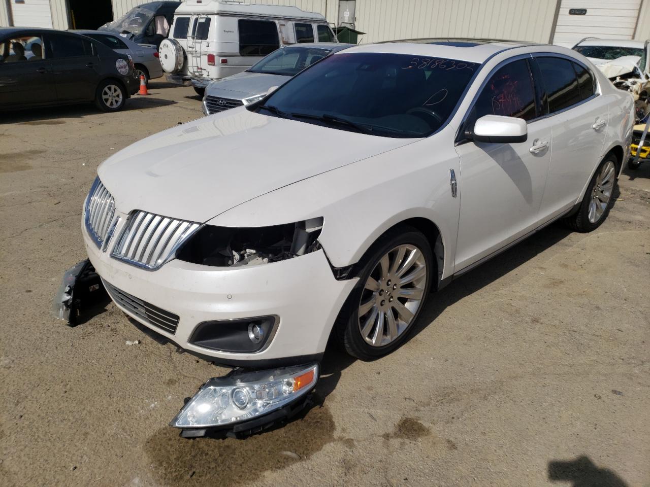 Photo 2 from auction – 2010 LINCOLN MKS with VIN 1LNHL9DR7AG608271