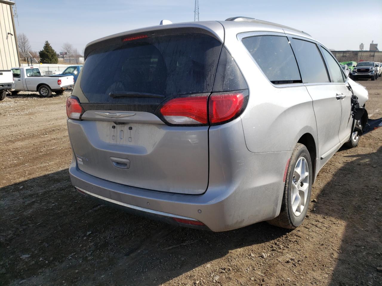 Photo 4 from auction – 2017 CHRYSLER PACIFICA T with VIN 2C4RC1BGXHR509741