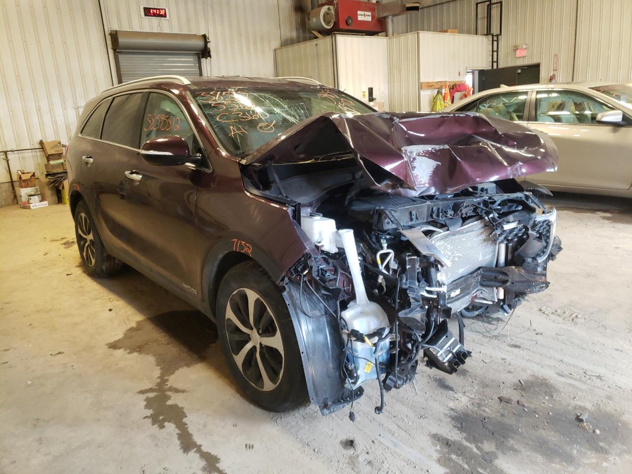 KIA SORENTO EX 2018 with VIN 5XYPHDA50JG425058 - Photo from auction
