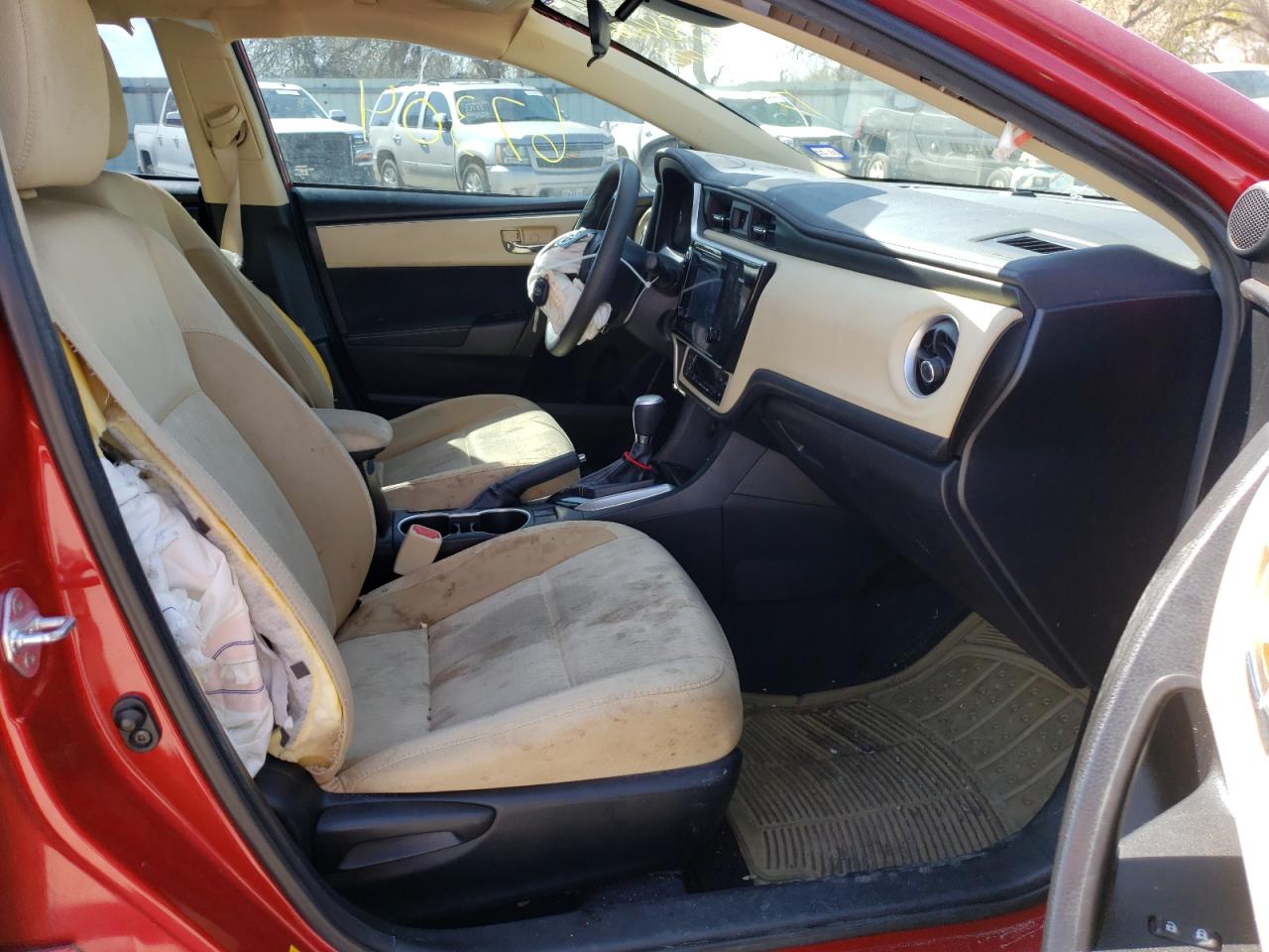 Photo 5 from auction – 2017 TOYOTA COROLLA L with VIN 5YFBURHE9HP613673