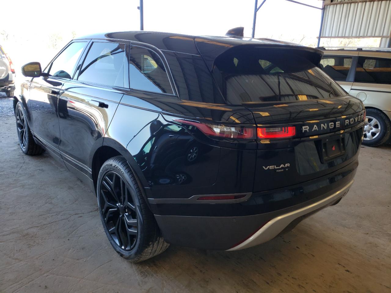 Photo 3 from auction – 2018 LAND ROVER RANGE ROVE with VIN SALYB2RX3JA707820