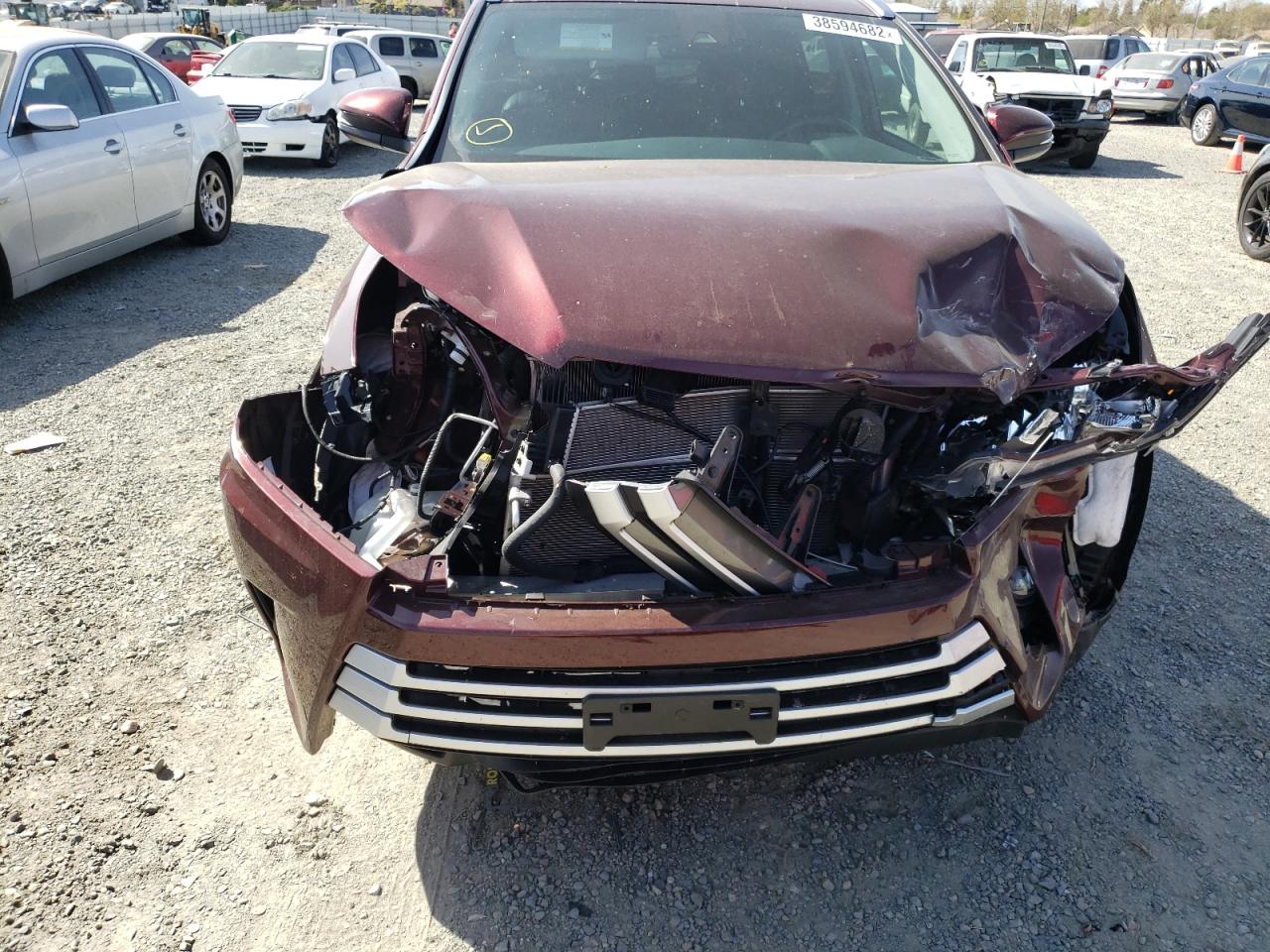 Photo 9 from auction – 2019 TOYOTA HIGHLANDER with VIN 5TDJGRFH6KS072628