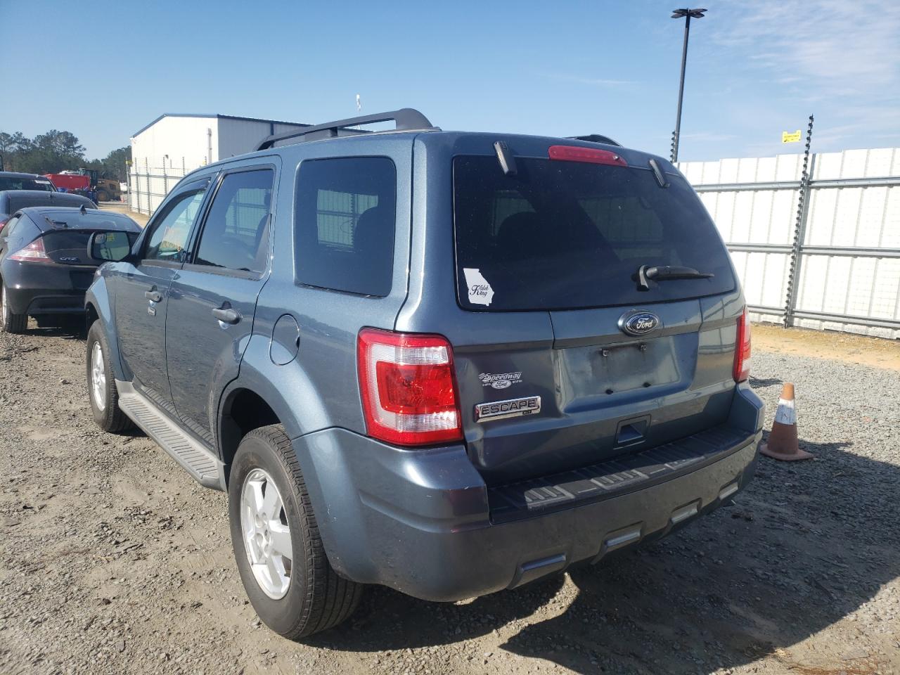Photo 3 from auction – 2010 FORD ESCAPE XLT with VIN 1FMCU0D76AKD24550