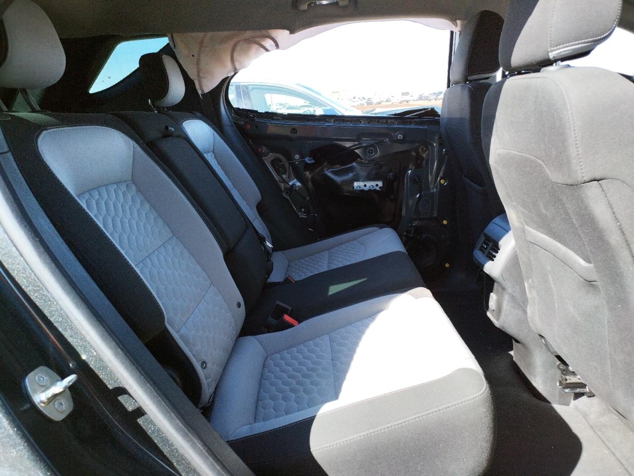 Photo 6 from auction – 2019 CHEVROLET EQUINOX LS with VIN 2GNAXHEV9K6141850
