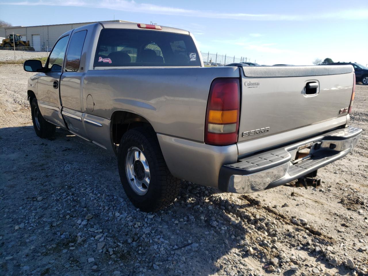 Photo 3 from auction – 2000 GMC NEW SIERRA with VIN 2GTEC19T5Y1208990