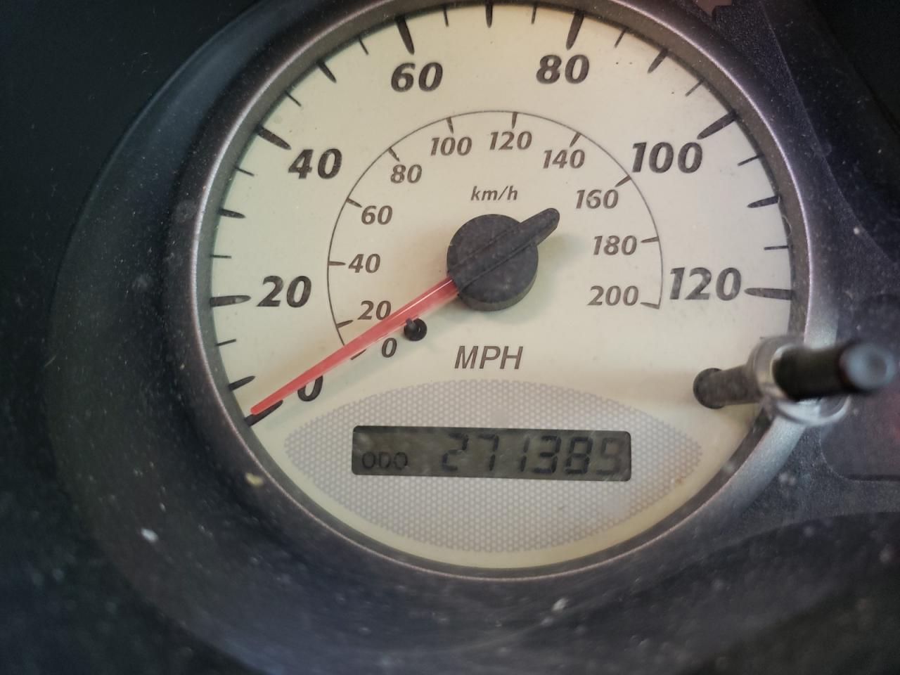 Photo 8 from auction – 2001 TOYOTA RAV4 with VIN JTEGH20V610014013