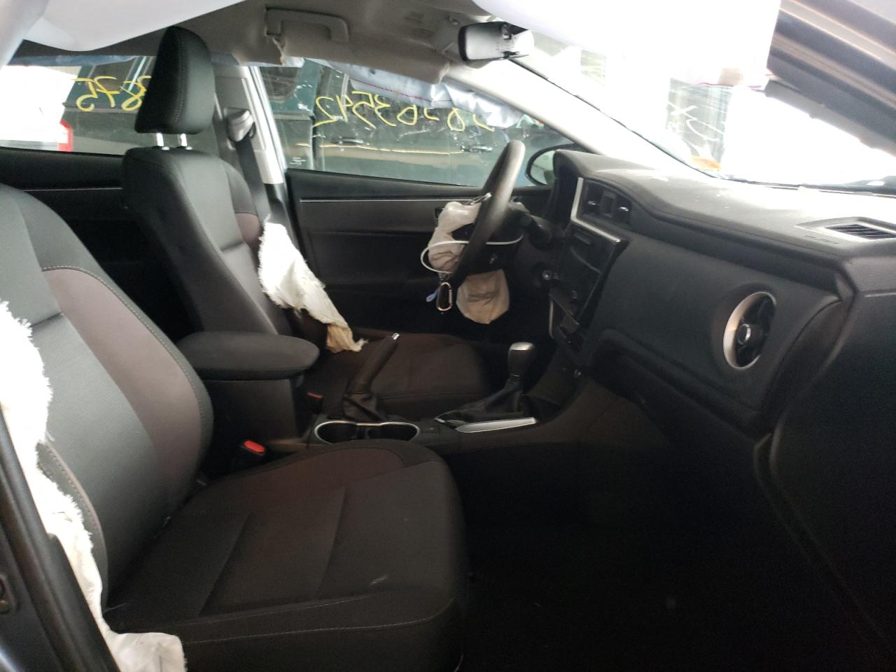 Photo 5 from auction – 2018 TOYOTA COROLLA L with VIN 2T1BURHE1JC103453