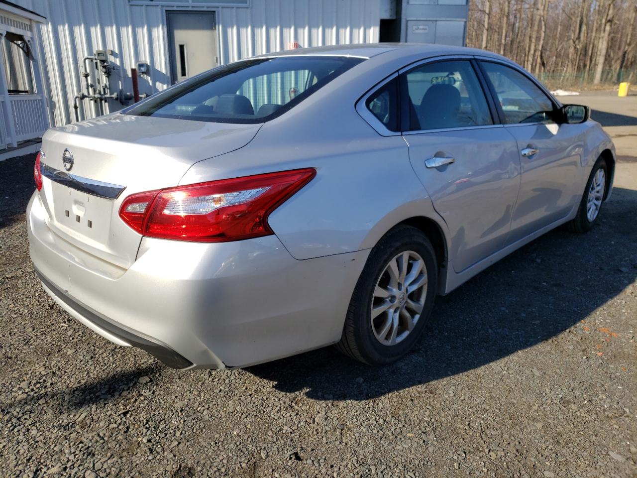Photo 4 from auction – 2016 NISSAN ALTIMA 2.5 with VIN 1N4AL3AP8GC152289