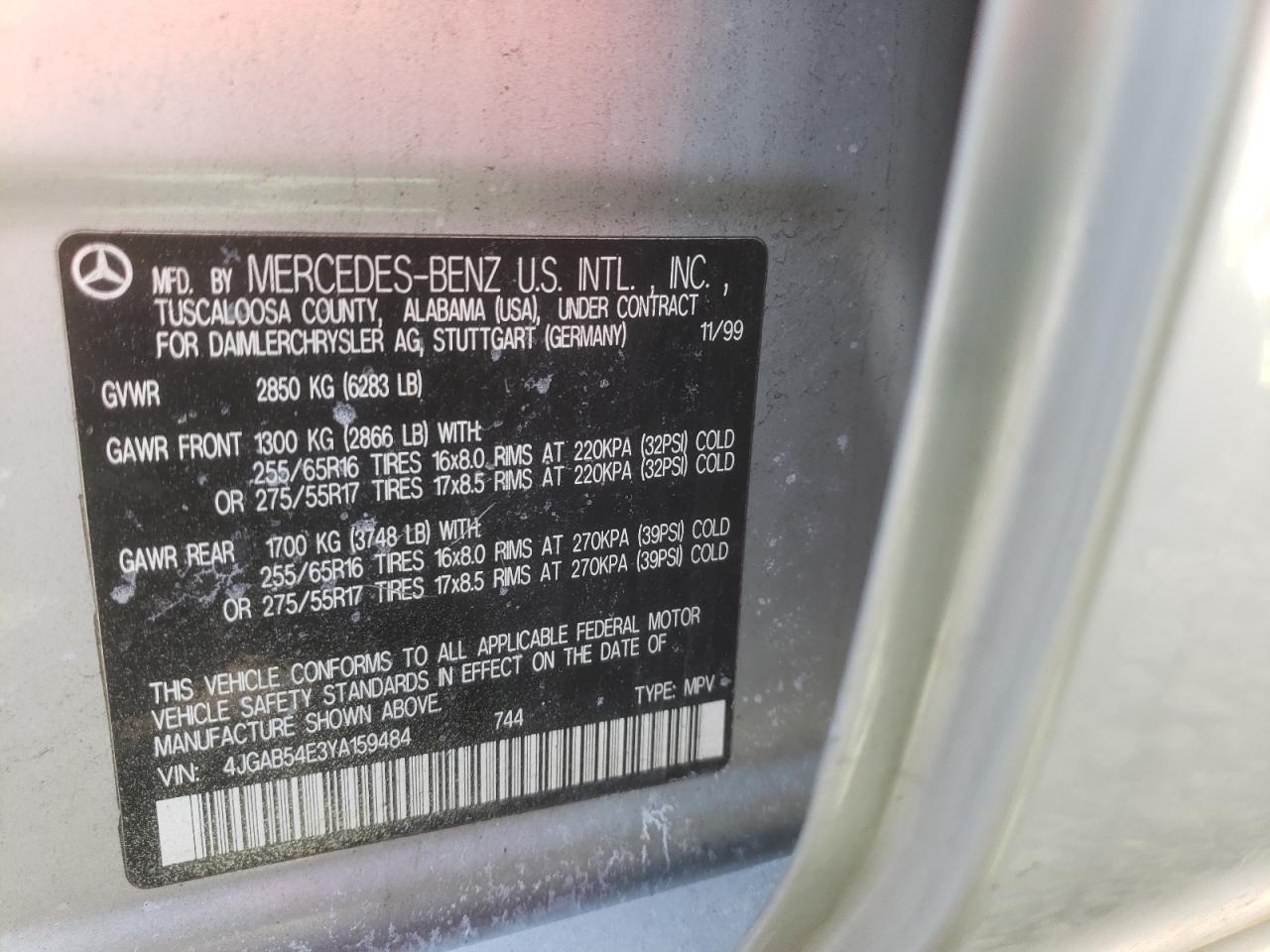 Photo 10 from auction – 2000 MERCEDES-BENZ ML 320 with VIN 4JGAB54E3YA159484