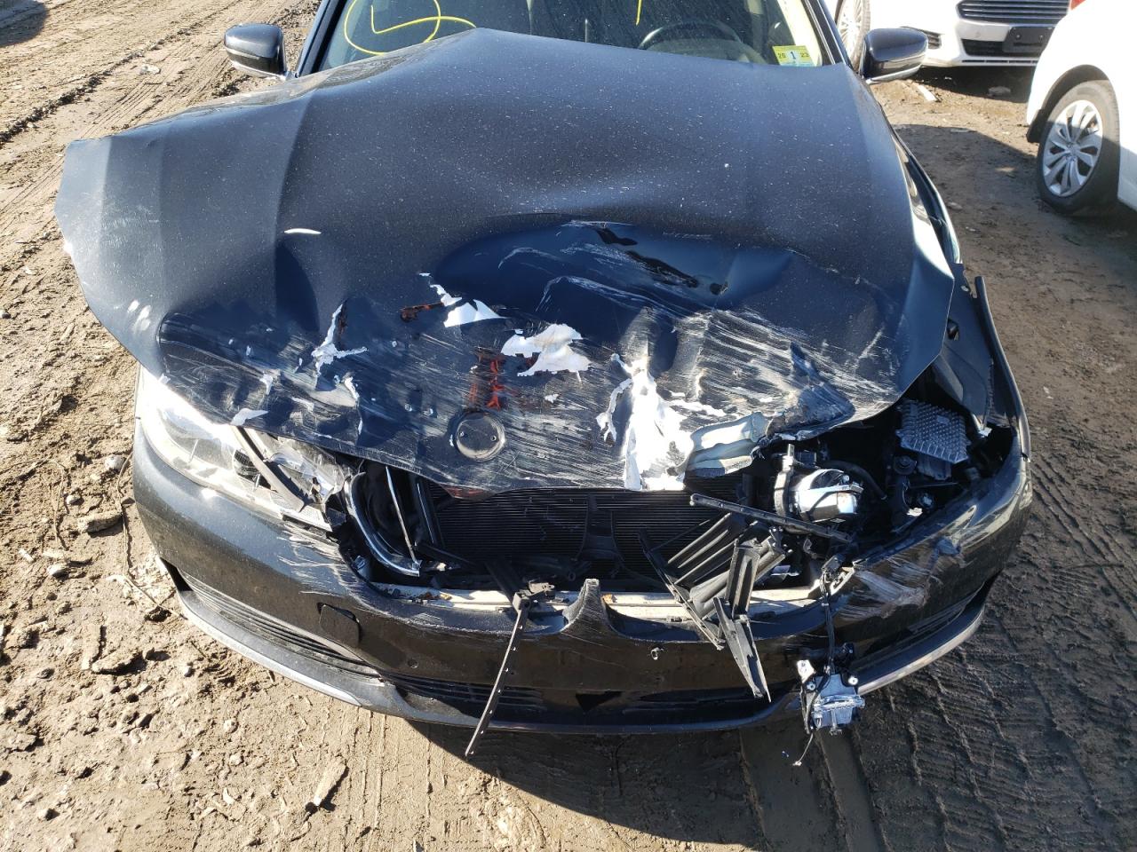 Photo 7 from auction – 2016 BMW 750 XI with VIN WBA7F2C55GG418407