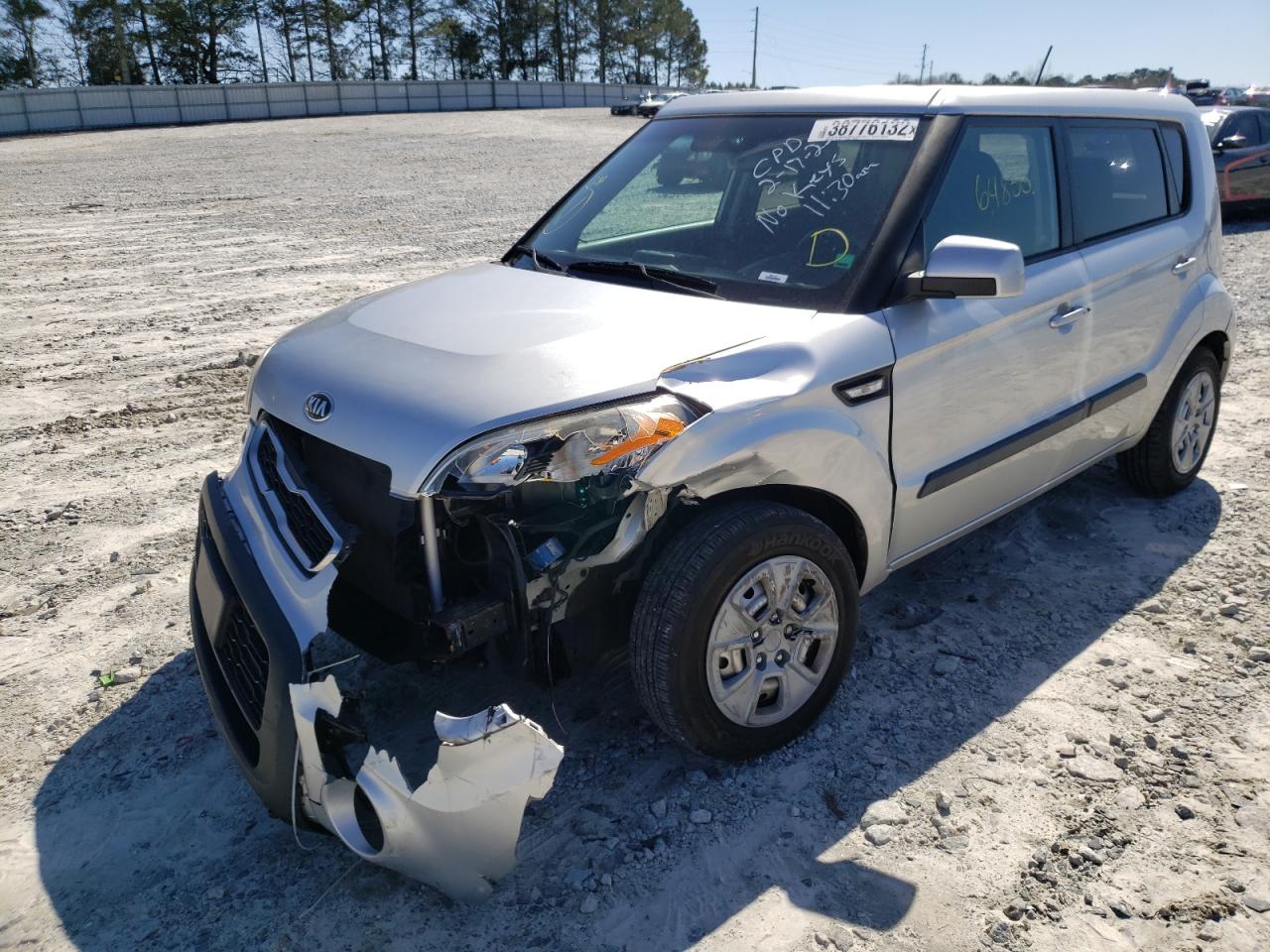 Photo 2 from auction – 2013 KIA SOUL with VIN KNDJT2A50D7578954