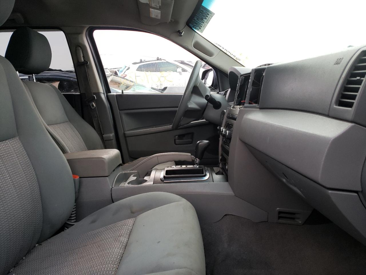 Photo 5 from auction – 2007 JEEP GRAND CHER with VIN 1J8GR48KX7C663207