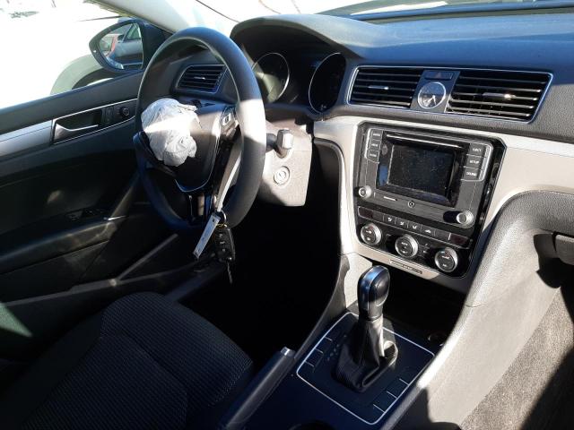 Photo 9 from auction – 2016 VOLKSWAGEN PASSAT S with VIN 1VWAT7A37GC054074