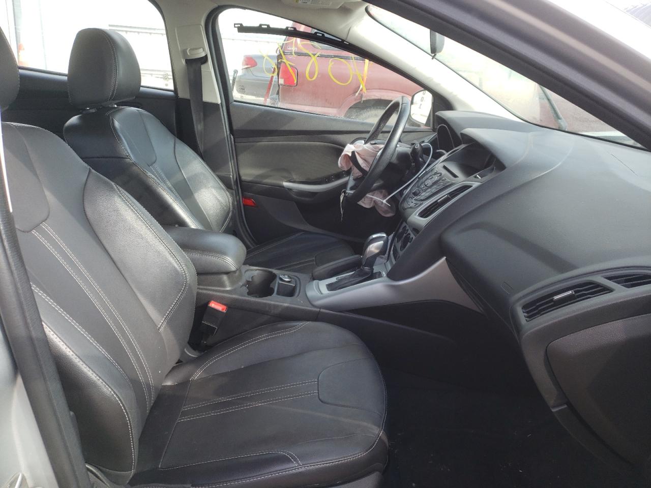 Photo 5 from auction – 2014 FORD FOCUS SE with VIN 1FADP3K25EL276196
