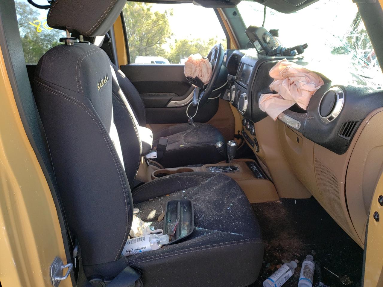 Photo 5 from auction – 2014 JEEP WRANGLER U with VIN 1C4BJWEG8EL221222