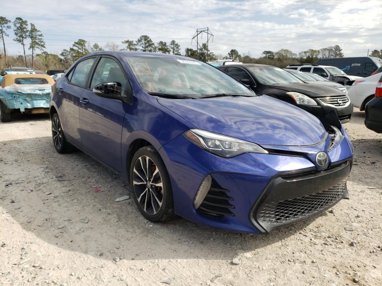TOYOTA COROLLA L 2018 with VIN 5YFBURHEXJP770926 - Photo from auction