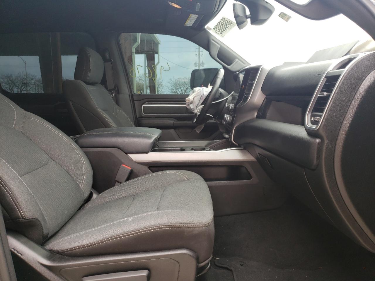 Photo 18 from auction – 2019 RAM 1500 BIG H with VIN 1C6RREFT6KN590584