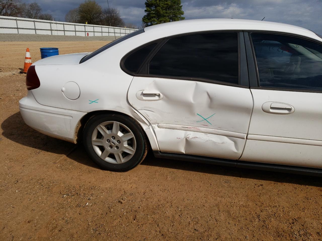 Photo 9 from auction – 2006 FORD TAURUS SE with VIN 1FAFP53U46A146976