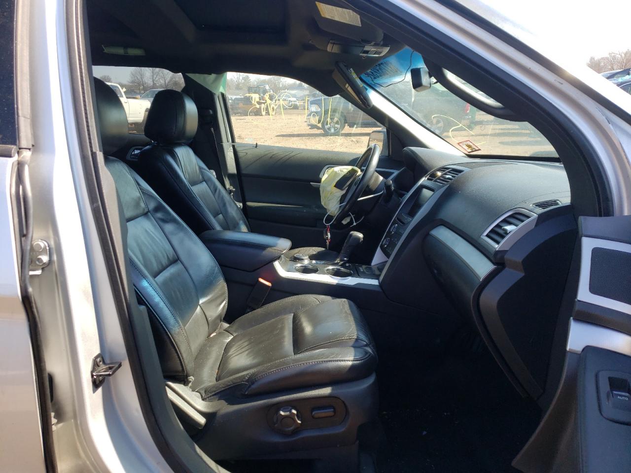 Photo 5 from auction – 2013 FORD EXPLORER X with VIN 1FM5K8D81DGB60170
