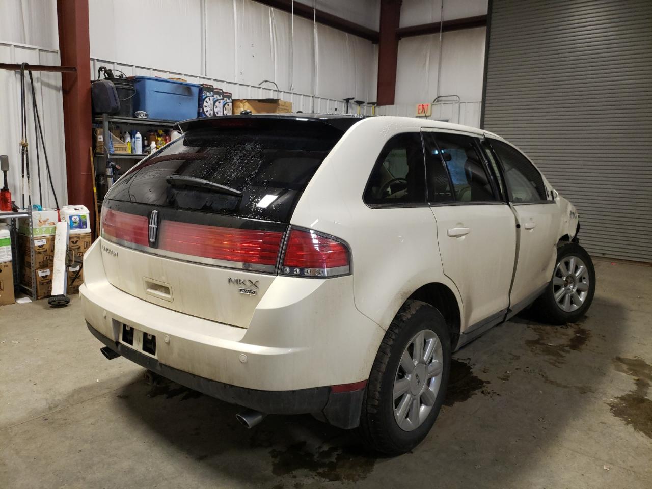 Photo 4 from auction – 2007 LINCOLN MKX with VIN 2LMDU88C27BJ21821