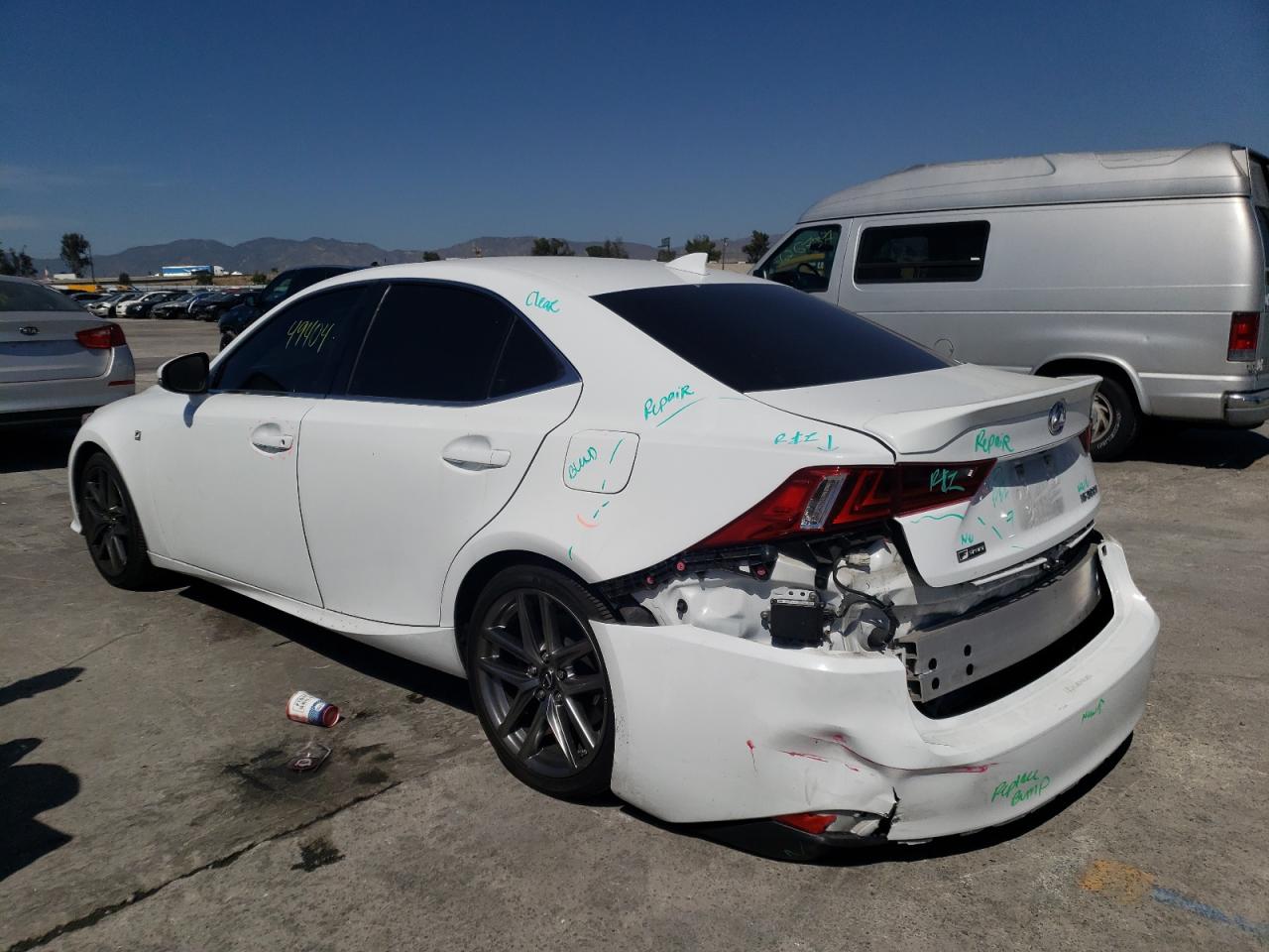 Photo 3 from auction – 2016 LEXUS IS 200T with VIN JTHBA1D20G5036077