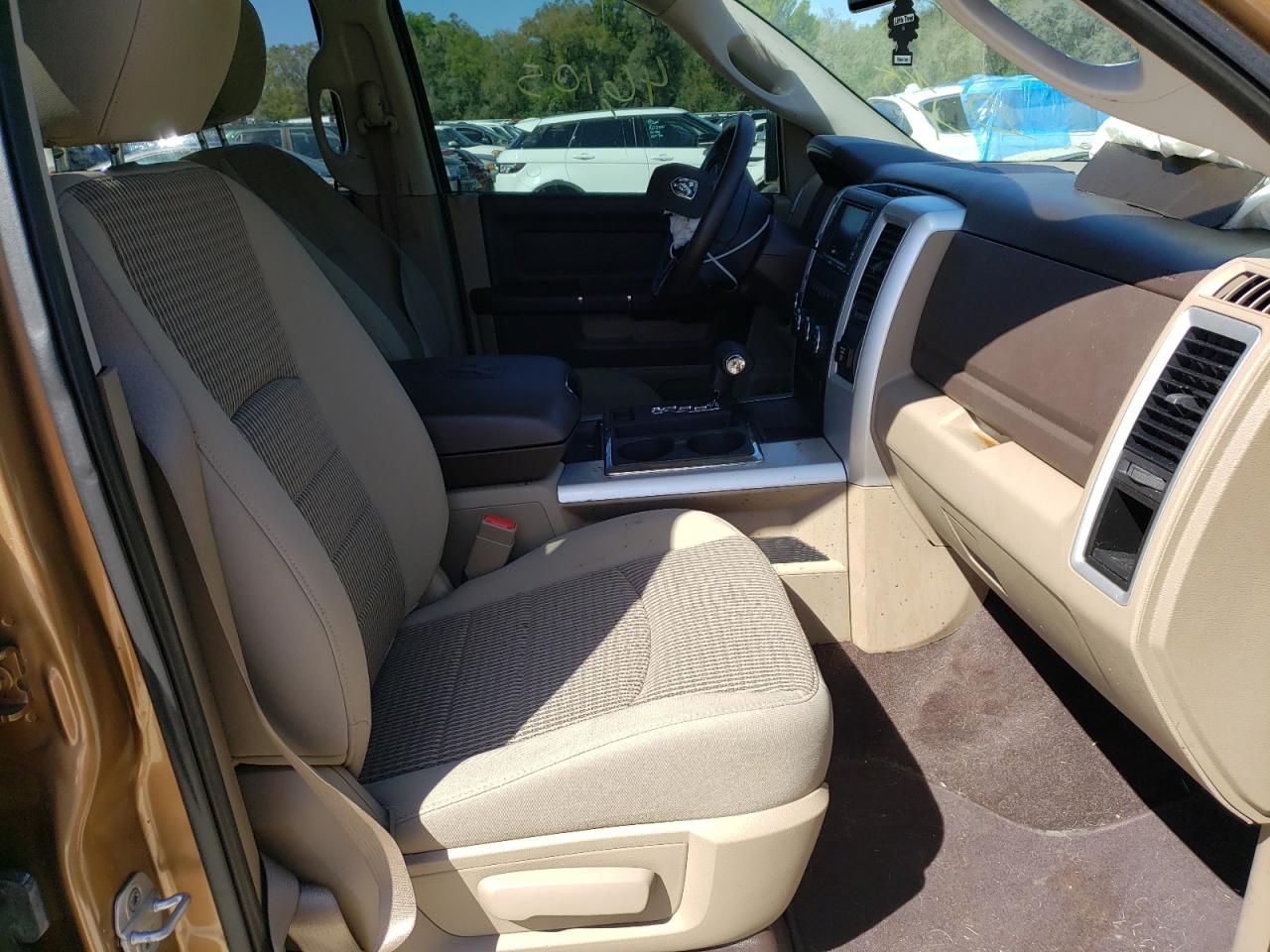 Photo 5 from auction – 2012 DODGE RAM 1500 S with VIN 1C6RD7LT4CS304183
