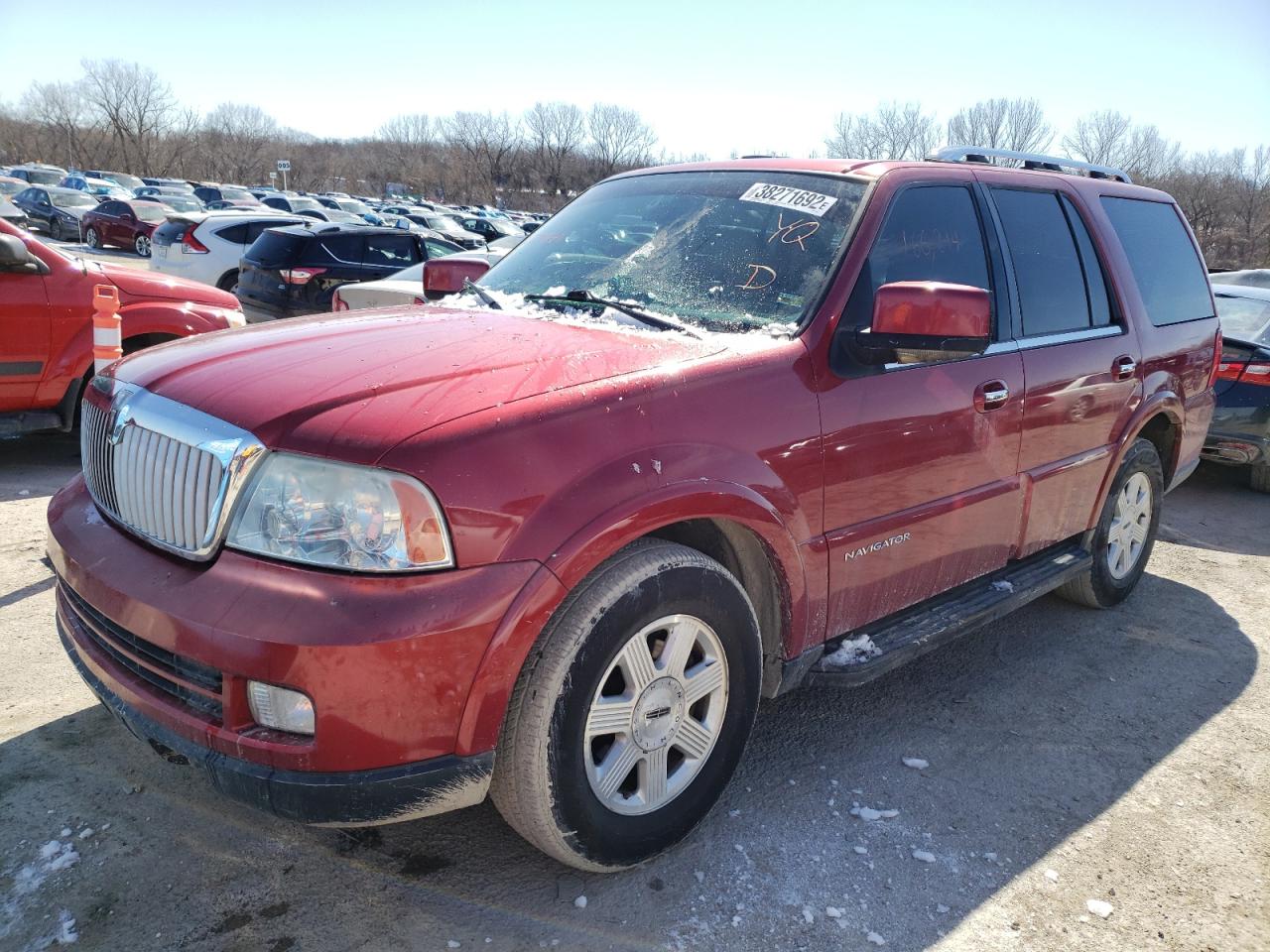 Photo 2 from auction – 2006 LINCOLN NAVIGATOR with VIN 5LMFU285X6LJ27641