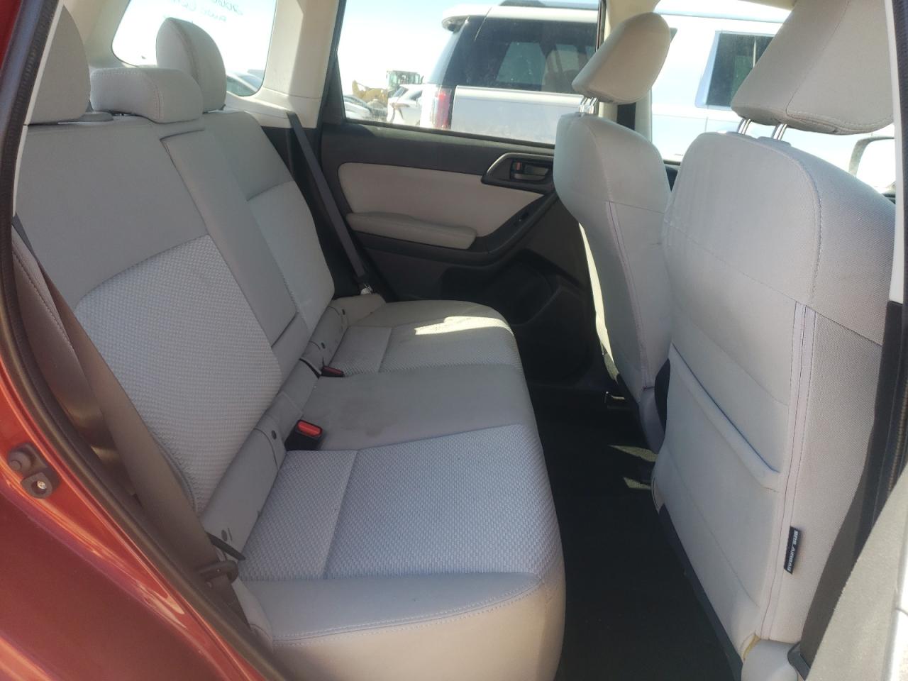 Photo 6 from auction – 2016 SUBARU FORESTER 2 with VIN JF2SJADC9GH505516
