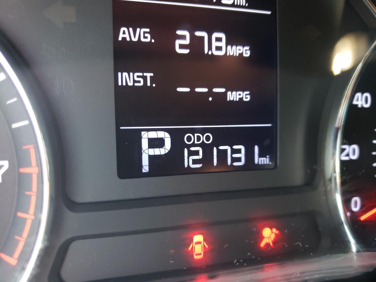 Photo 8 from auction – 2016 KIA FORTE LX with VIN KNAFK4A6XG5571620
