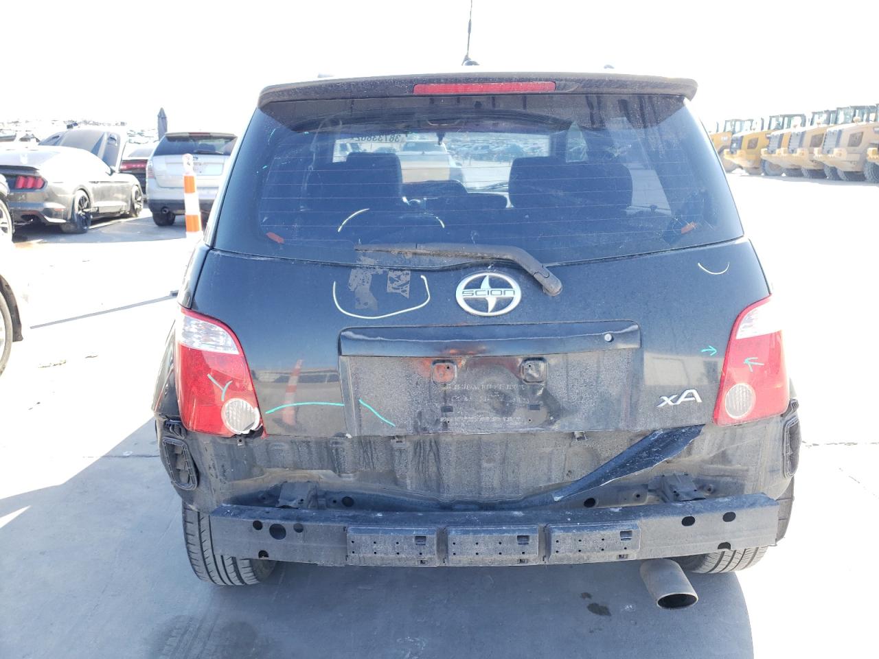 Photo 9 from auction – 2006 TOYOTA SCION XA with VIN JTKKT624660144169