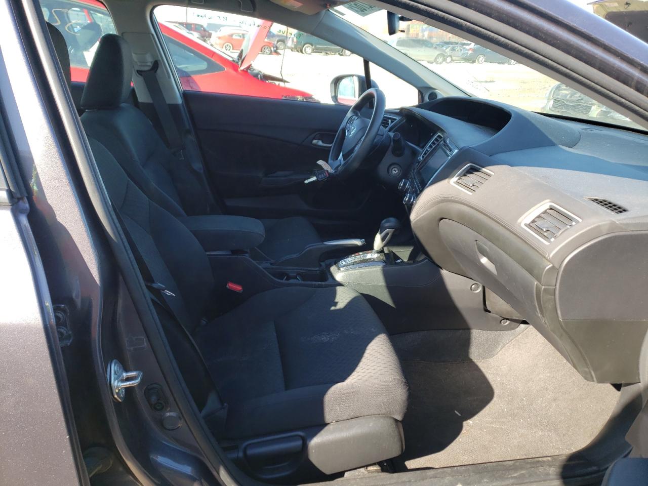 Photo 5 from auction – 2015 HONDA CIVIC SE with VIN 19XFB2F75FE118243