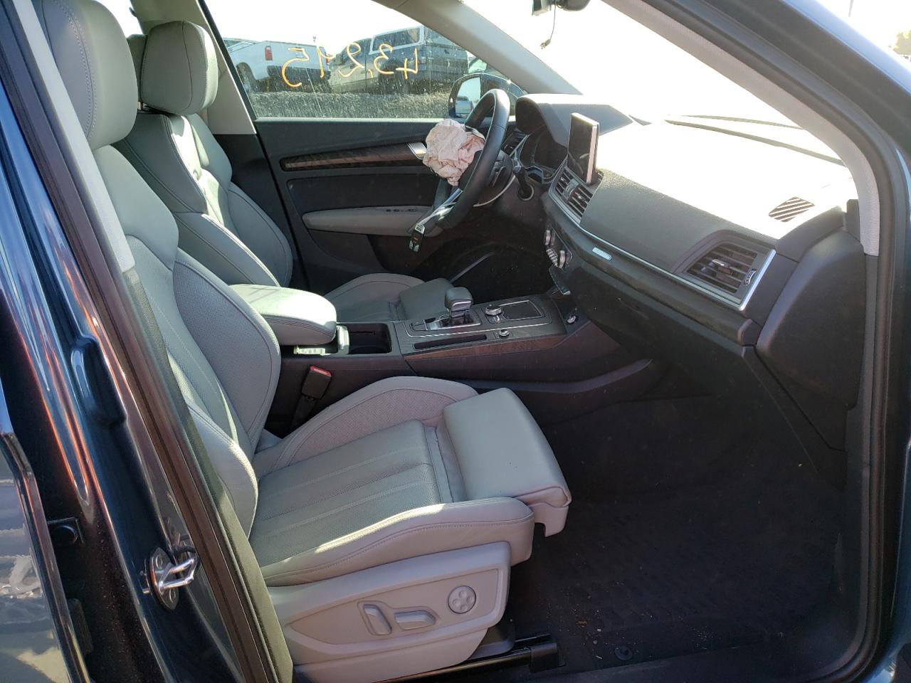 Photo 5 from auction – 2018 AUDI Q5 PREMIUM with VIN WA1BNAFY5J2160937