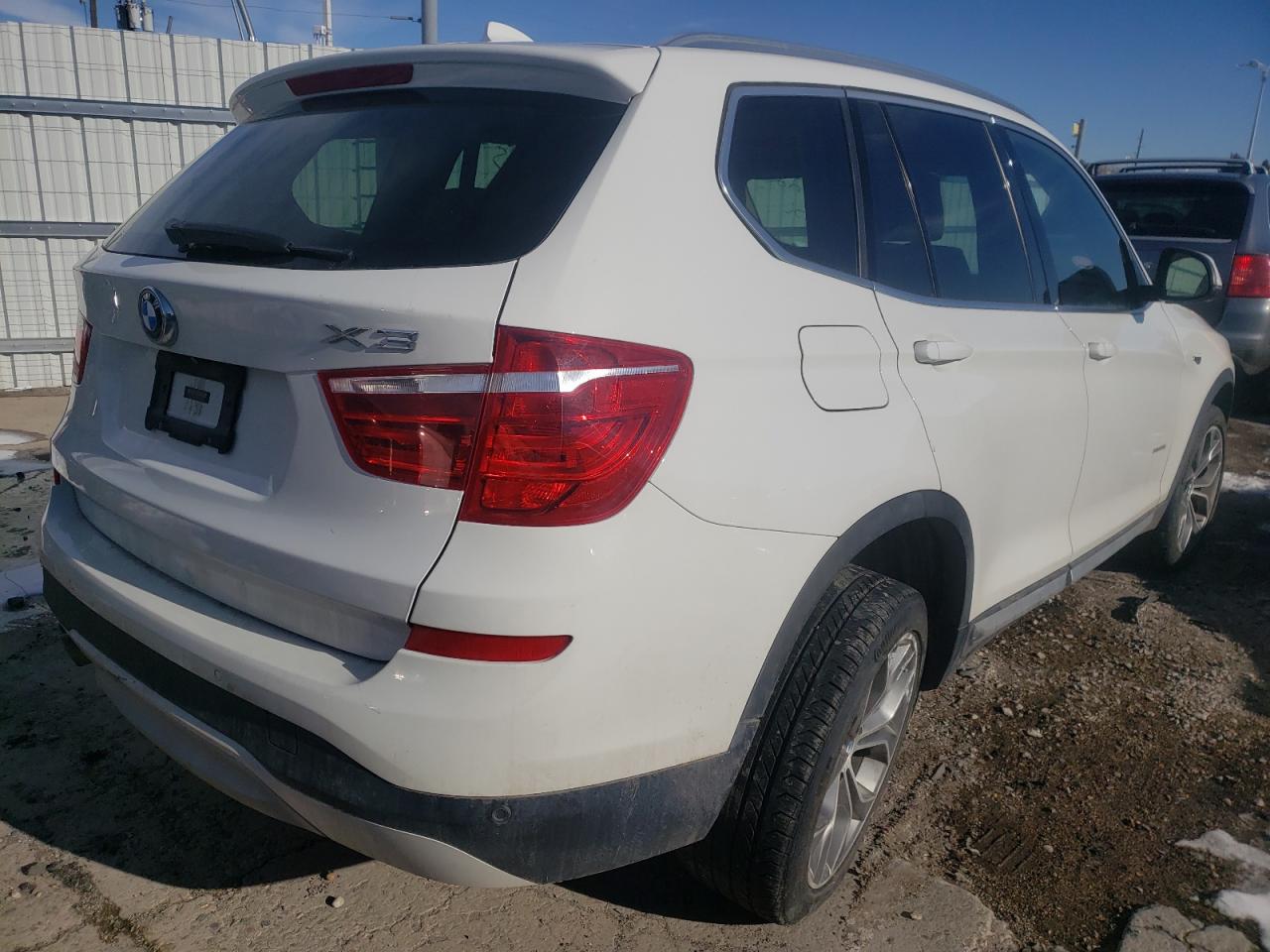 Photo 4 from auction – 2015 BMW X3 SDRIVE2 with VIN 5UXWZ7C57F0M83154