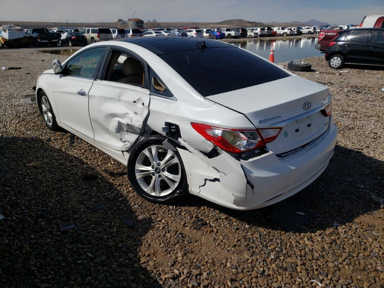 Photo 3 from auction – 2012 HYUNDAI SONATA SE with VIN 5NPEC4AC7CH383777