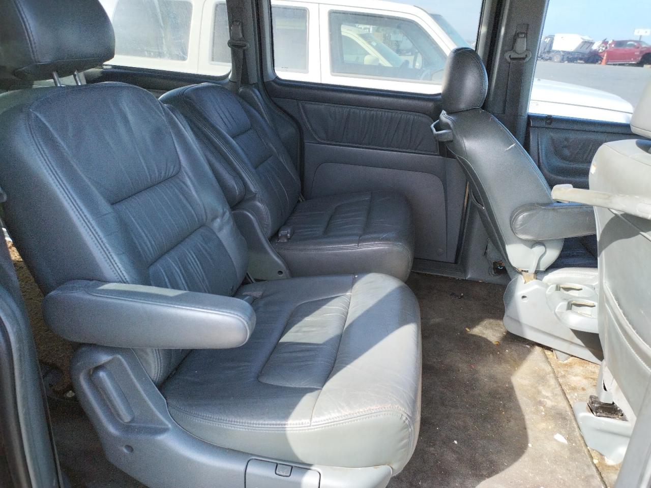 Photo 6 from auction – 2003 HONDA ODYSSEY with VIN 5FNRL18083B152719