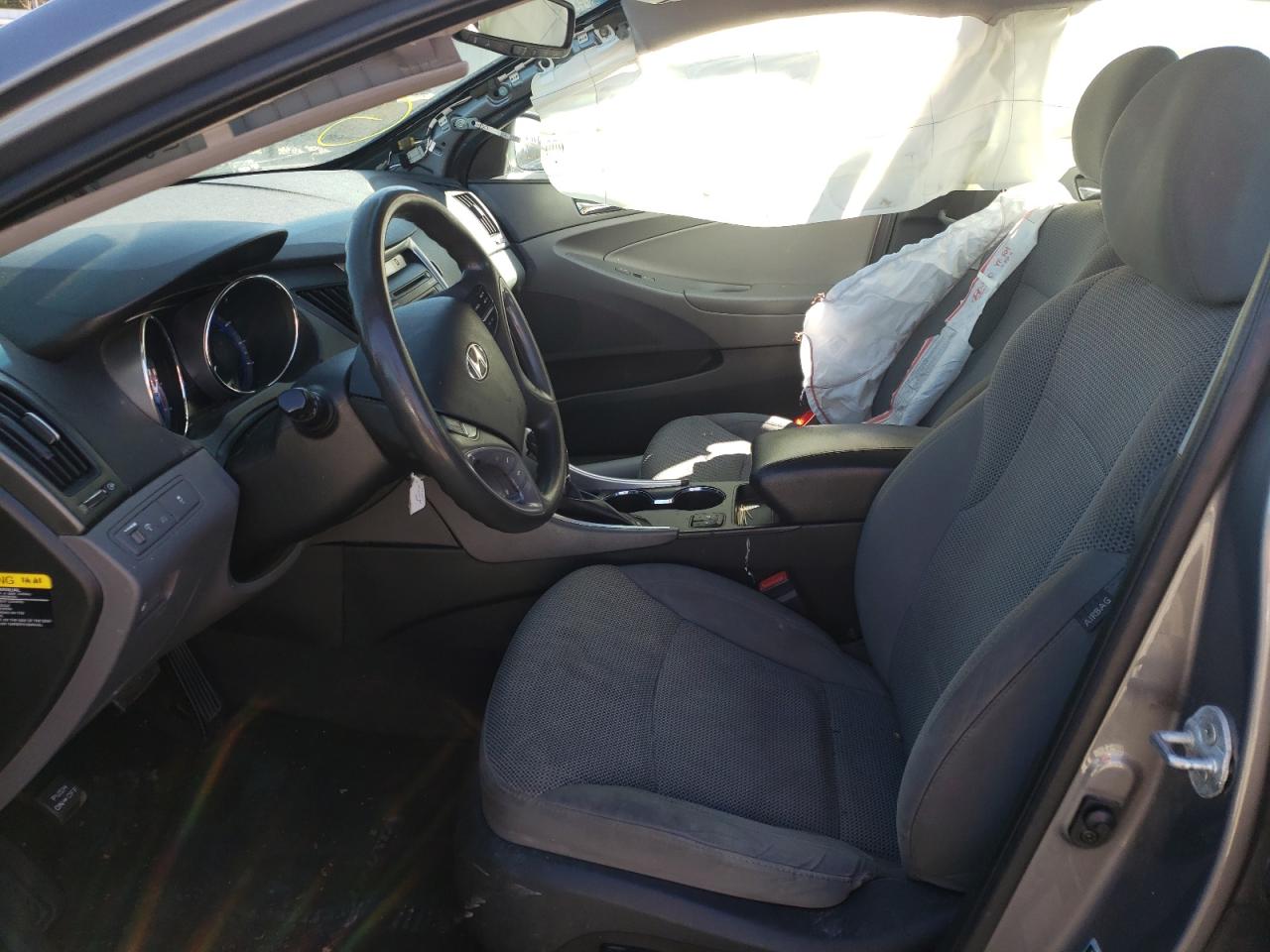 Photo 5 from auction – 2014 HYUNDAI SONATA GLS with VIN 5NPEB4AC4EH875320