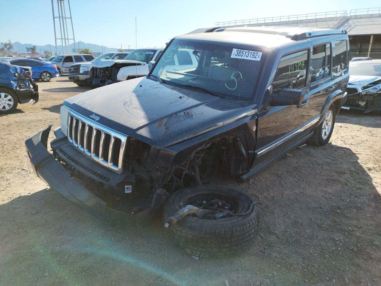 صورة رقم 2 من المزاد - 2007 JEEP COMMANDER مع VIN 1J8HG58N27C672235
