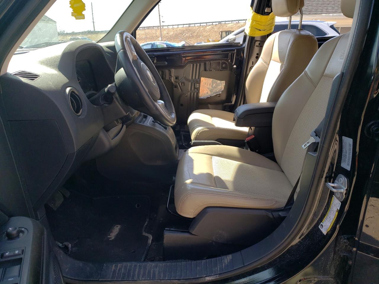 Photo 5 from auction – 2017 JEEP PATRIOT SP with VIN 1C4NJPBB9HD201880